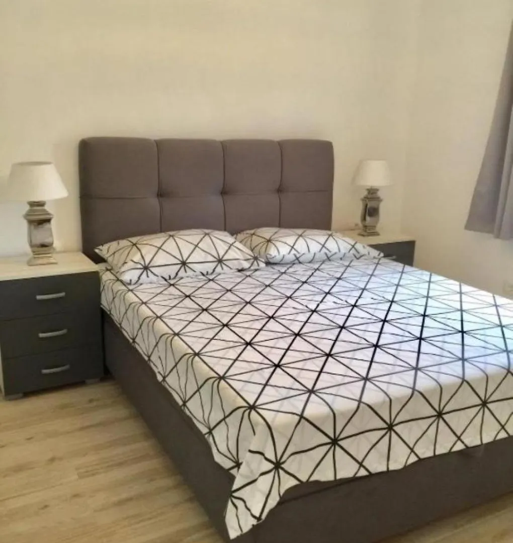Apartments Noel - With Private Pool Umag Kroatien